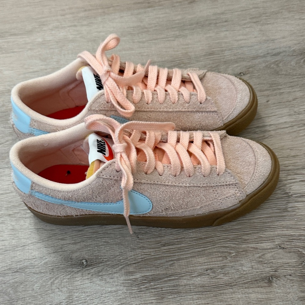 Girls Nike Peach Casual Sneakers